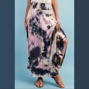 ee:some tie dye skirt, NWT